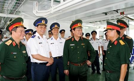 Thượng tướng Nguyễn Thành Cung thăm và làm việc tại Tổng Công ty Sông Thu