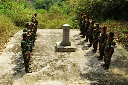Tuần tra song phương trên biên giới
