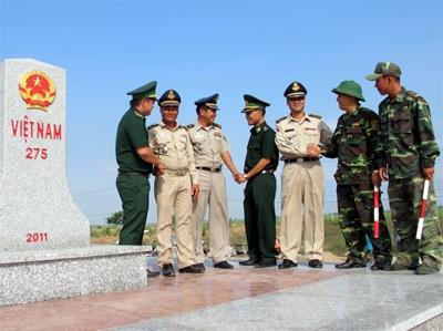Giữ bình yên biên giới Tây Nam