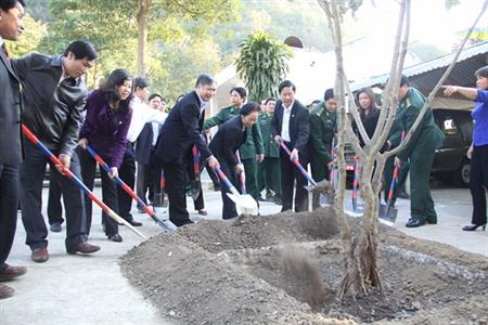 Phó Chủ tịch nước Nguyễn Thị Doan thăm và làm việc tại Thanh Hoá