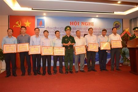 Phối hợp bảo vệ an ninh, an toàn dầu khí và bảo vệ chủ quyền, an ninh vùng biển