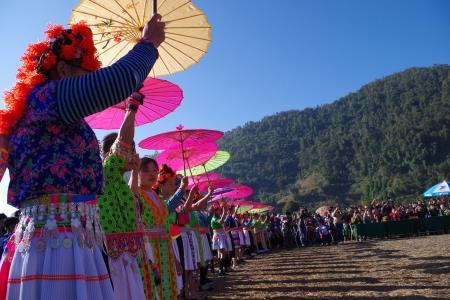 Các nghệ sĩ với mùa xuân biên cương