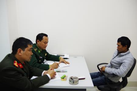 Bắt 2 đối tượng đưa 11 người Indonesia xuất cảnh trái phép sang Trung Quốc