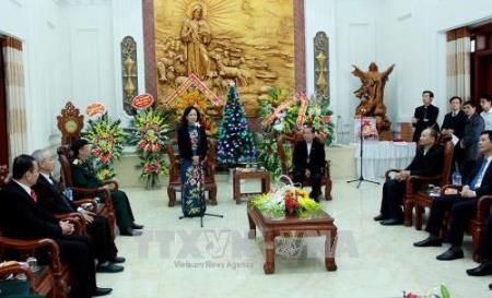 Gặp mặt, chúc mừng đồng bào công giáo nhân dịp Noel 2017