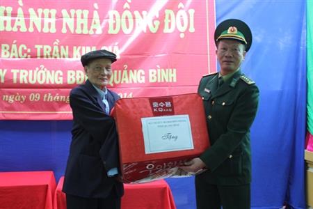 BĐBP Quảng Bình thăm hỏi và tặng quà các gia đình chính sách