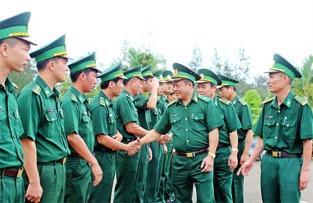 Kiểm tra công tác xây dựng đơn vị tại Quảng Ninh