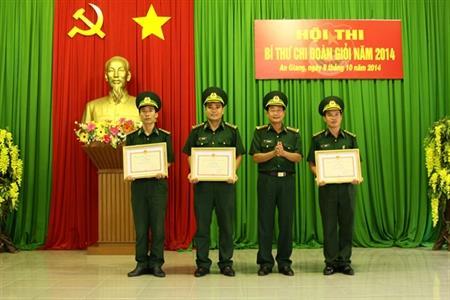 Thi Bí thư Chi đoàn giỏi năm 2014