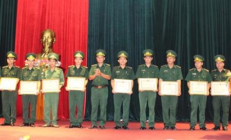 Khen thưởng 10 tập thể, 103 cá nhân có thành tích xuất sắc trong các đợt thi đua cao điểm