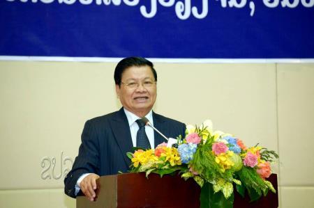 Thủ tướng Lào tới Việt Nam, đồng chủ trì Kỳ họp Ủy ban liên Chính phủ