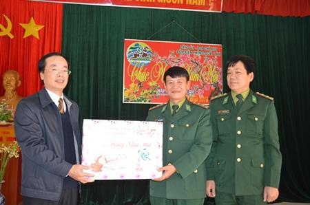 Bí thư Tỉnh ủy Nam Định thăm, chúc Tết Đồn BP Quất Lâm