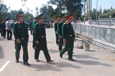 Kiểm tra tiến độ xây dựng Mốc 30