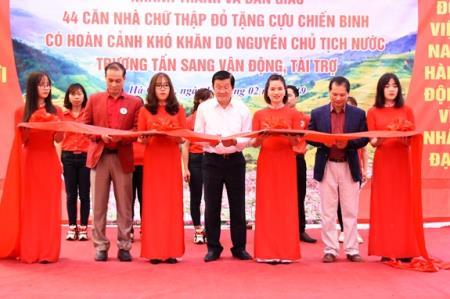Nguyên Chủ tịch nước Trương Tấn Sang vận động xây dựng nhà cho các cựu chiến binh