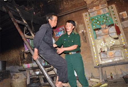 Đội trưởng "Đội giúp đỡ" ở Săm Pun