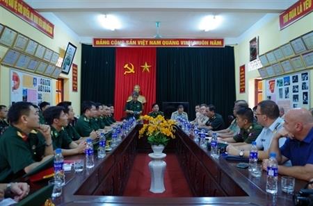 Đoàn Tùy viên Quân sự các nước thăm Đồn BP Đàm Thủy, Cao Bằng
