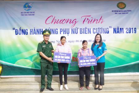 Ngày hội Đồng hành cùng phụ nữ biên cương tại Thừa Thiên Huế