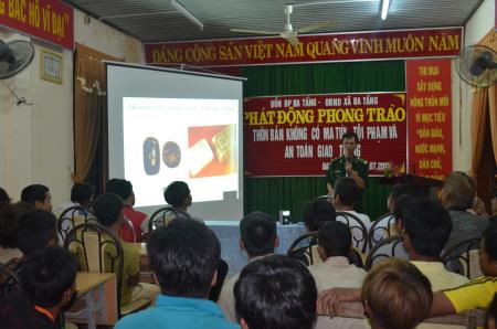 Đồn BP Ba Tầng tuyên truyền phòng chống ma túy và an toàn giao thông