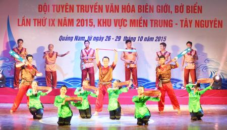 Khơi dậy tình yêu biển đảo quê hương