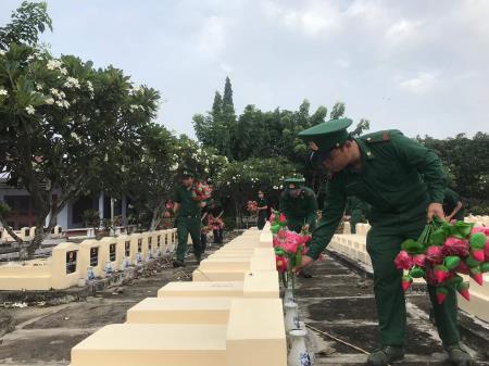 Tuổi trẻ tỉnh An Giang tưởng nhớ, tri ân các anh hùng liệt sĩ