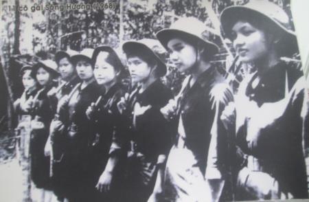 Huyền thoại 11 cô gái sông Hương