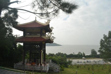 Đất thiêng mùa xuân về