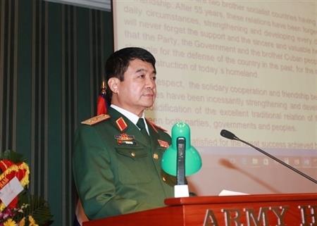 Trung tướng Võ Văn Tuấn chúc mừng Ngày thành lập Các lực lượng vũ trang cách mạng Cu Ba
