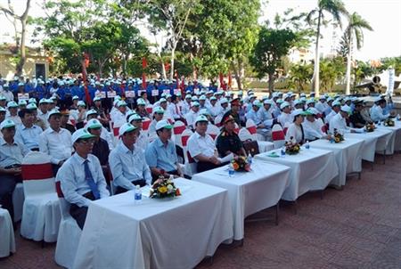 Mít tinh hưởng ứng Ngày Môi trường thế giới và Tuần lễ Biển đảo Việt Nam