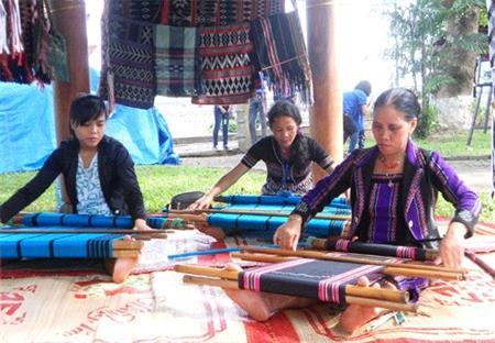 Hội tụ tinh hoa nghề dệt 3 miền