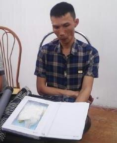 Bị bắt khi mang ma túy qua biên giới