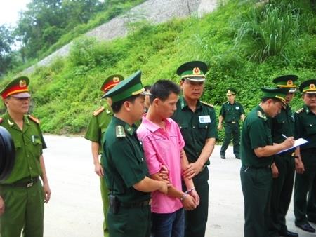 BĐBP Lạng Sơn trao trả công an Trung Quốc đối tượng bị truy nã đặc biệt