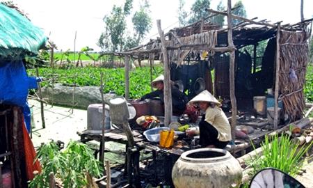 "Sống mượn" sau hồi hương