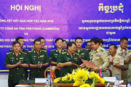 BĐBP Đồng Tháp ký kết hợp tác bảo vệ biên giới với Ty Công an tỉnh Pray Veng