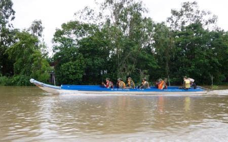 Tăng cường kiểm tra, kiểm soát việc vận chuyển tôm càng đỏ