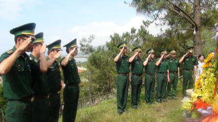 BĐBP Quảng Bình dâng hương tưởng nhớ Đại tướng Võ Nguyên Giáp