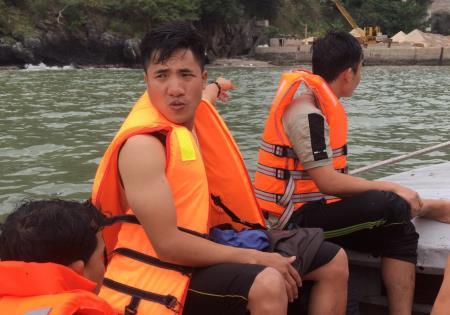 Chìm tàu trên biển Cát Bà, 5 thuyền viên được cứu nạn kịp thời