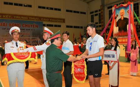 Sôi nổi Giải bóng chuyền Cúp Quân đội mở rộng năm 2018