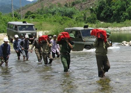 “Linh thiêng Việt Nam” tôn vinh và tri ân các Anh hùng, liệt sĩ, thương binh