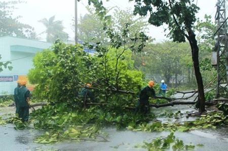 Quảng Nam - Đà Nẵng tan hoang vì siêu bão Nari