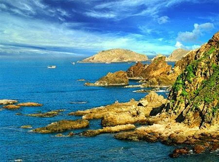 Biển - đảo và thơ
