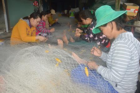 Những bóng hồng nơi cửa biển Đà Diễn