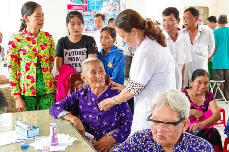 Sóc Trăng: Khám bệnh, cấp thuốc miễn phí cho 300 lượt người nghèo