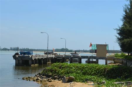 Gắn phát triển kinh tế với bảo vệ chủ quyền