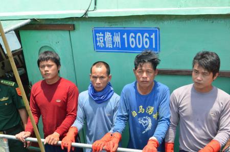 Trục xuất tàu cá Trung Quốc vi phạm chủ quyền vùng biển Việt Nam