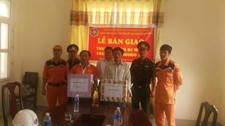 Cứu hộ thành công 1 tàu cá và 19 ngư dân gặp nạn trên biển