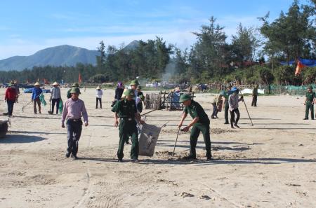 Biển xanh trong sắc xuân