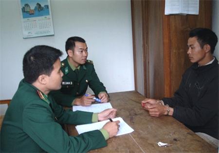 Giải cứu hai mẹ con bị bán qua biên giới