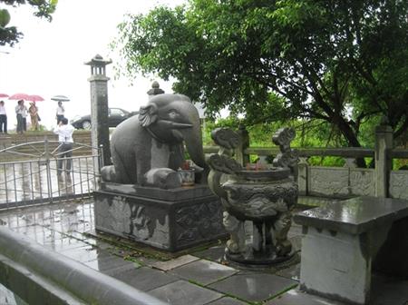 Lời thề Bến Tượng