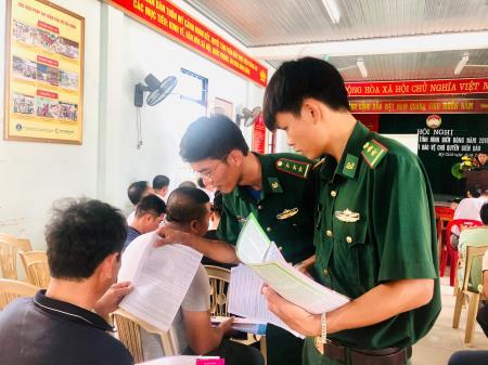 Tuyên truyền, phổ biến pháp luật cho ngư dân vùng biển