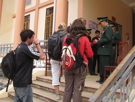 Những "cú huých" hiệu quả