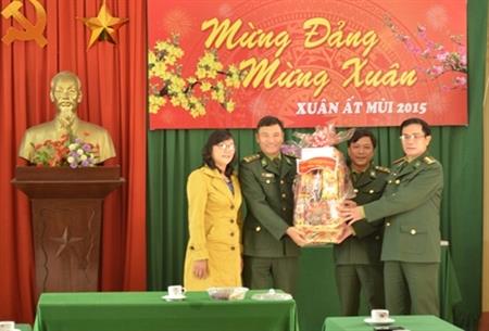 Chính ủy BĐBP Thừa Thiên Huế kiểm tra công tác SSCĐ tại các đơn vị tuyến biển