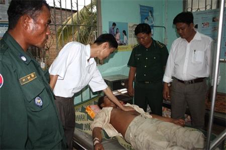 Kịp thời cứu chữa 1 bệnh nhân Campuchia